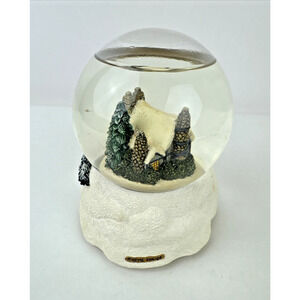 Thomas Kinkade Christmas Snow Globe "Silent Night" music San Francisco Music Box